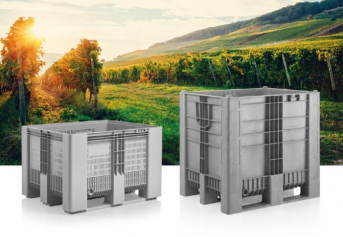 Hygienic PE pallet boxes for careful grape harvesting